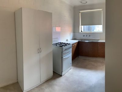 2 / 393 Bay Road, Cheltenham