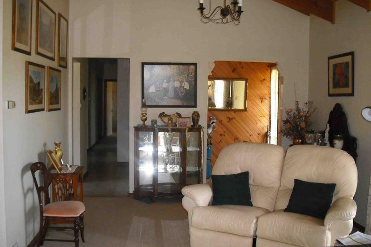 6 Hughes Street, Avenel