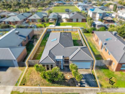 11 Holland Crescent, Truganina