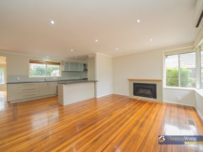 9 Astelot Drive, Donvale