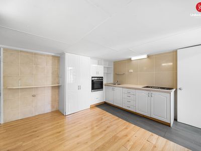 6B Richmond Crescent, Cecil Hills