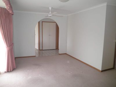 27 Mulholland Crescent, Grovedale