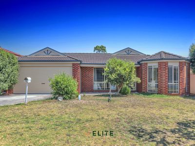 15 Stone Hill Circuit, Cranbourne East