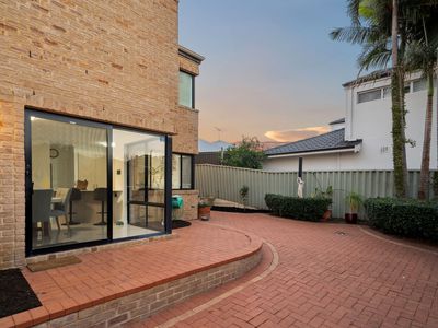 4B Bricknell Road, Attadale