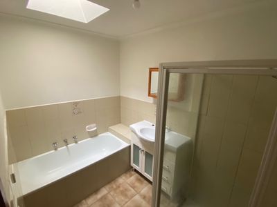 1 / 1 Branton Road, Hoppers Crossing