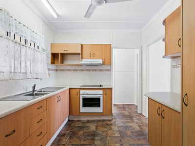 249 Little Spence Street, Bungalow