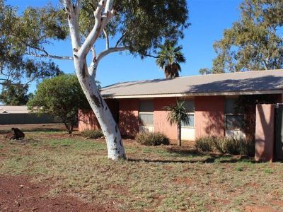 35 Boorthanna Crescent, Newman