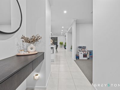 18 Cascade Drive, Aintree