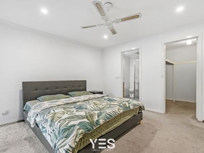 4 / 10 Lang Road, Mount Waverley