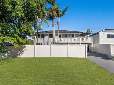 22 Akoonah Street, Hope Island