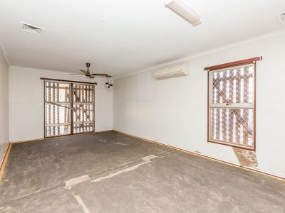 15 Reynolds Place, South Hedland