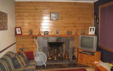 25 Station Street, Officer