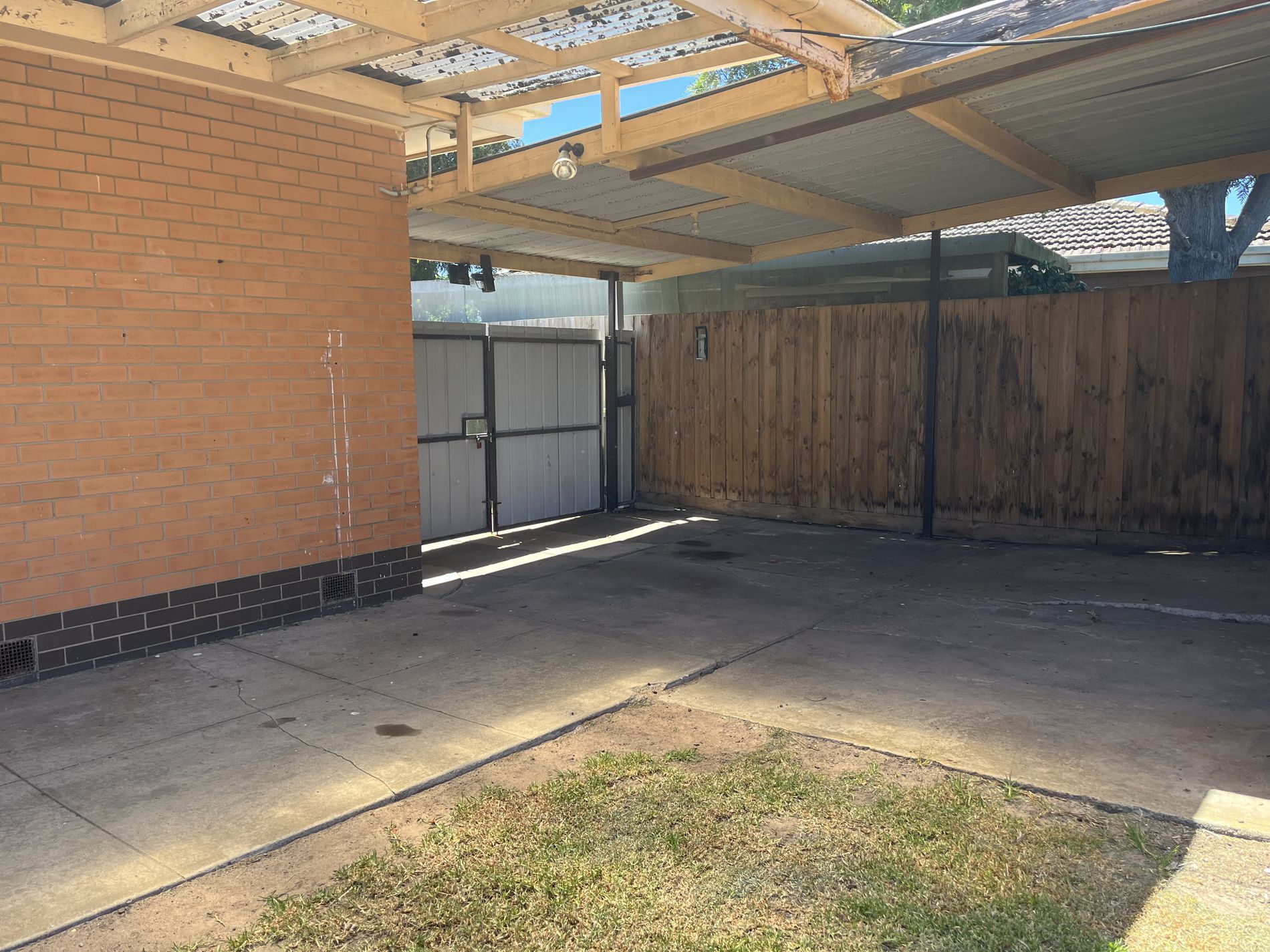 20 William Street, Leopold