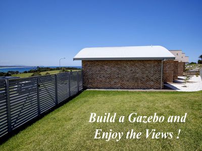 22 Glenelg Crescent, Red Head