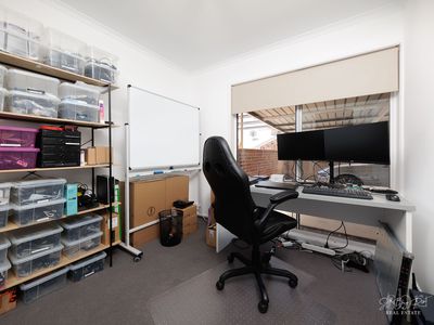16 FLAX STREET, Baranduda