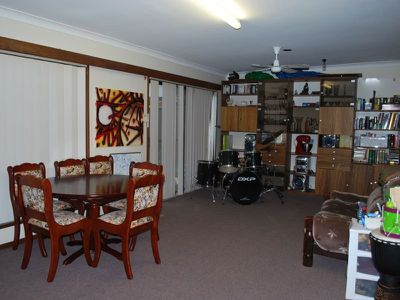6 Howell Avenue, Kanahooka