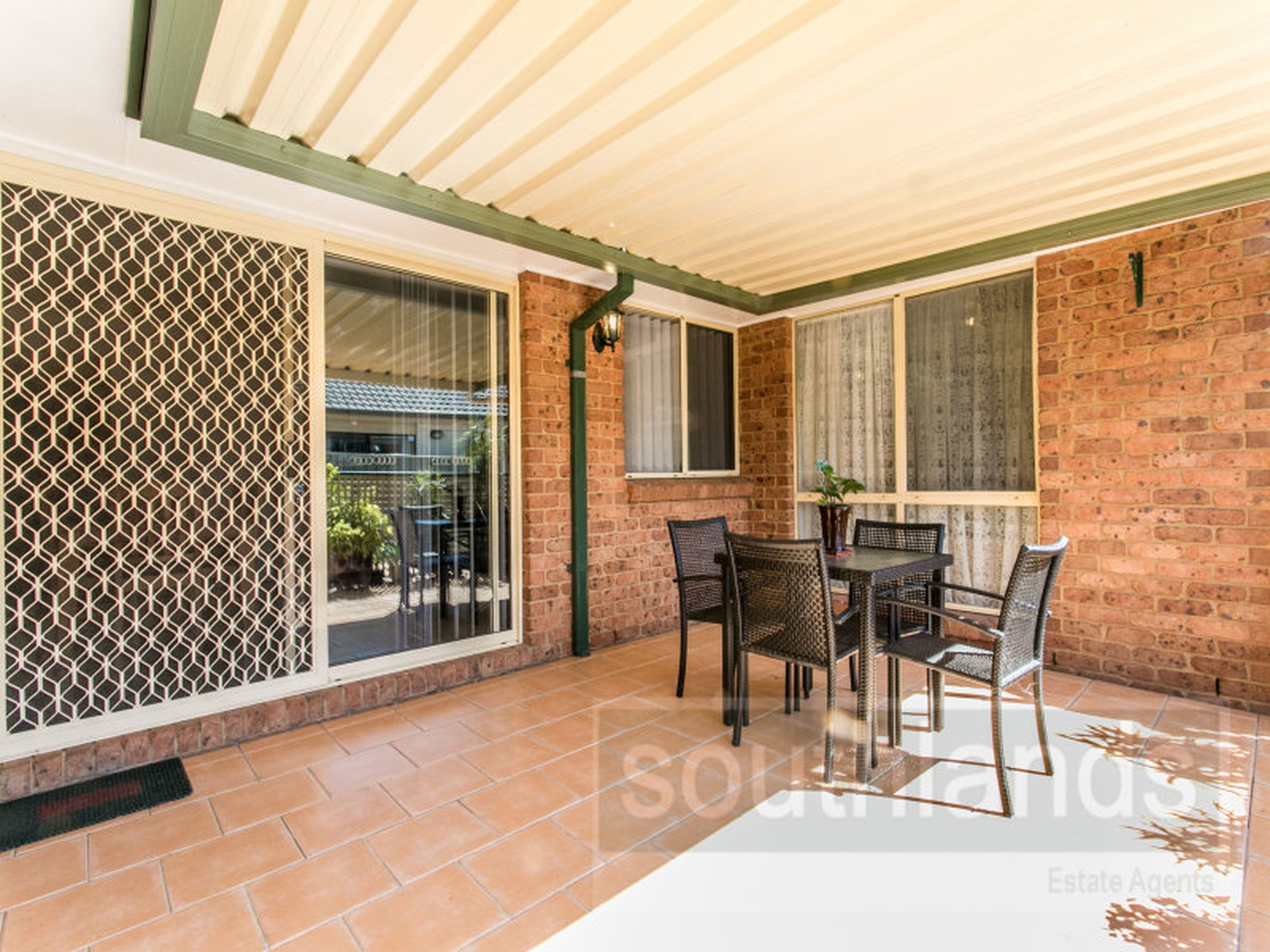 18 Sunbird Terrace, GLENMORE PARK