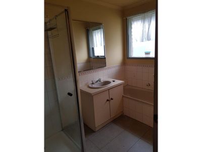 8 Creswick Court, Corio