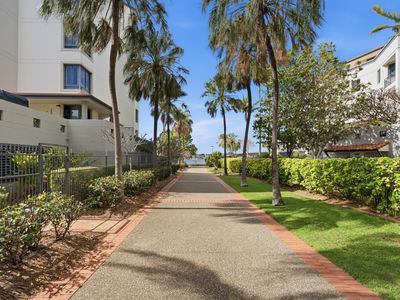 53 / 52 Newstead Terrace, Newstead