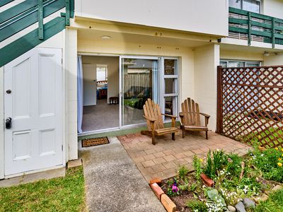 11 / 154 Onepu Road, Lyall Bay