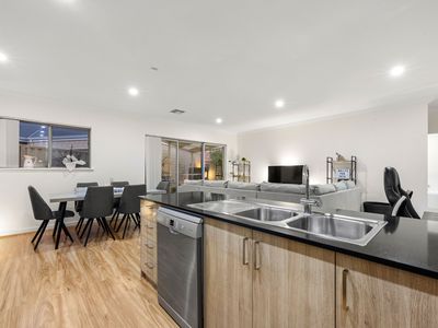 17A Windfield Road, Melville