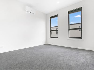 70 Vantage Boulevard, Craigieburn