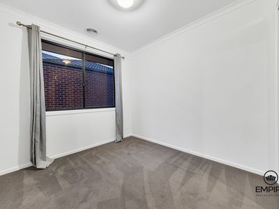 11 Makalu Circuit, Clyde North