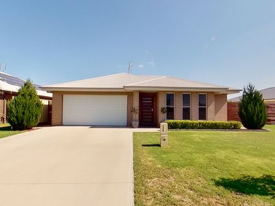 32 Hindmarsh Esplanade, Dubbo