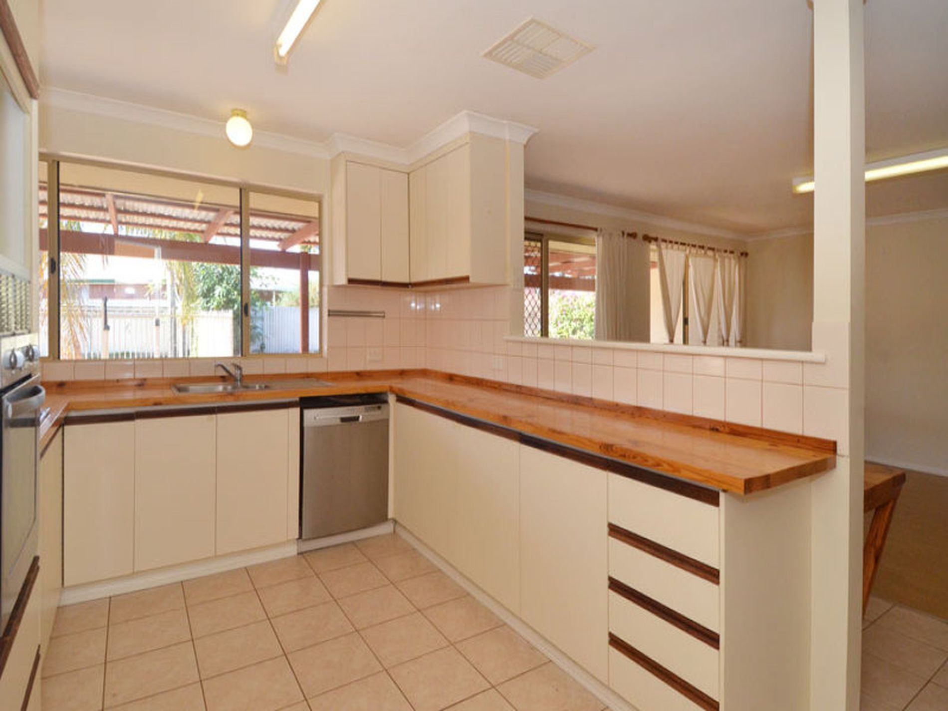 9 Kunanalling Avenue, Hannans