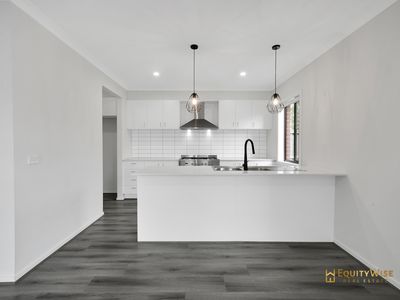 47 Surround Drive, Mambourin