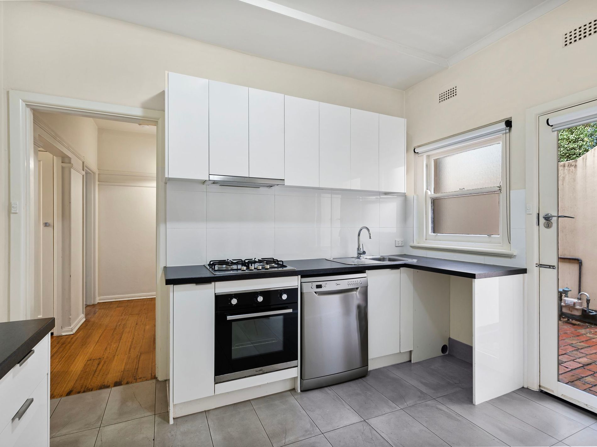 1/107 Westbury Street, Balaclava