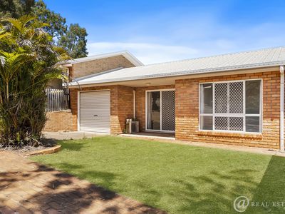 1 / 4 Toos Close, Cooee Bay