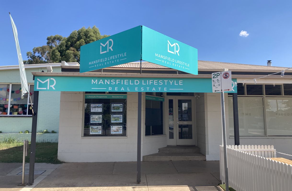 24 High Street, Mansfield Clark & Co Real Estate