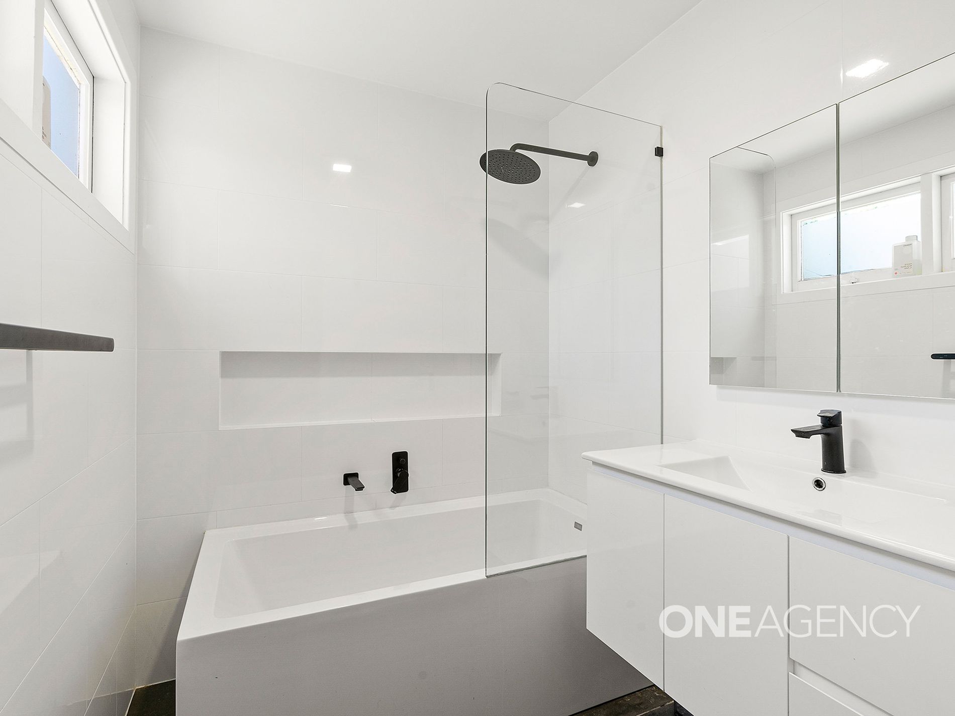 3 Lyrebird Drive, Nowra