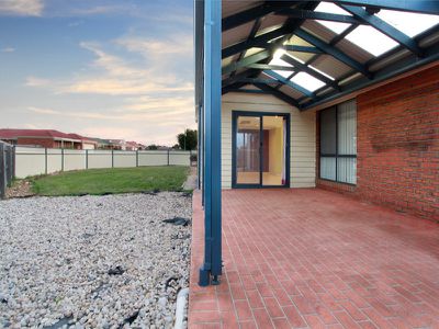 1 Viewside Way, Hampton Park