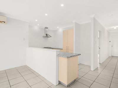 4 / 8 Toledo Close, Cannington