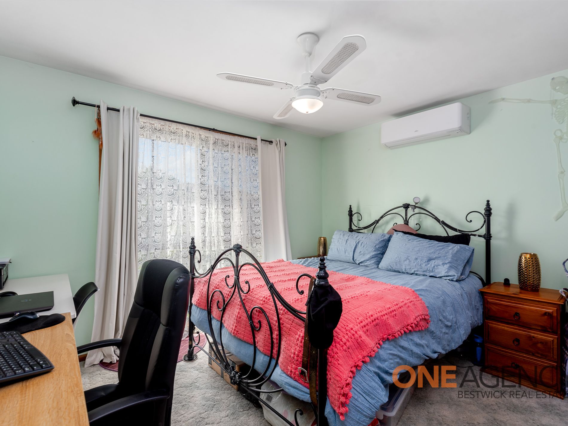 6 Bassett Drive, West Bathurst