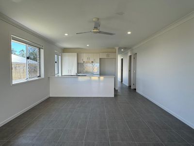 8 Alexander Pl, Gleneagle
