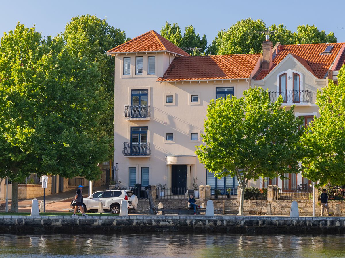 56 Henry Lawson Walk, East Perth