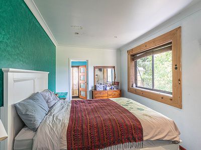 72 Rainforest Close, Sugarloaf