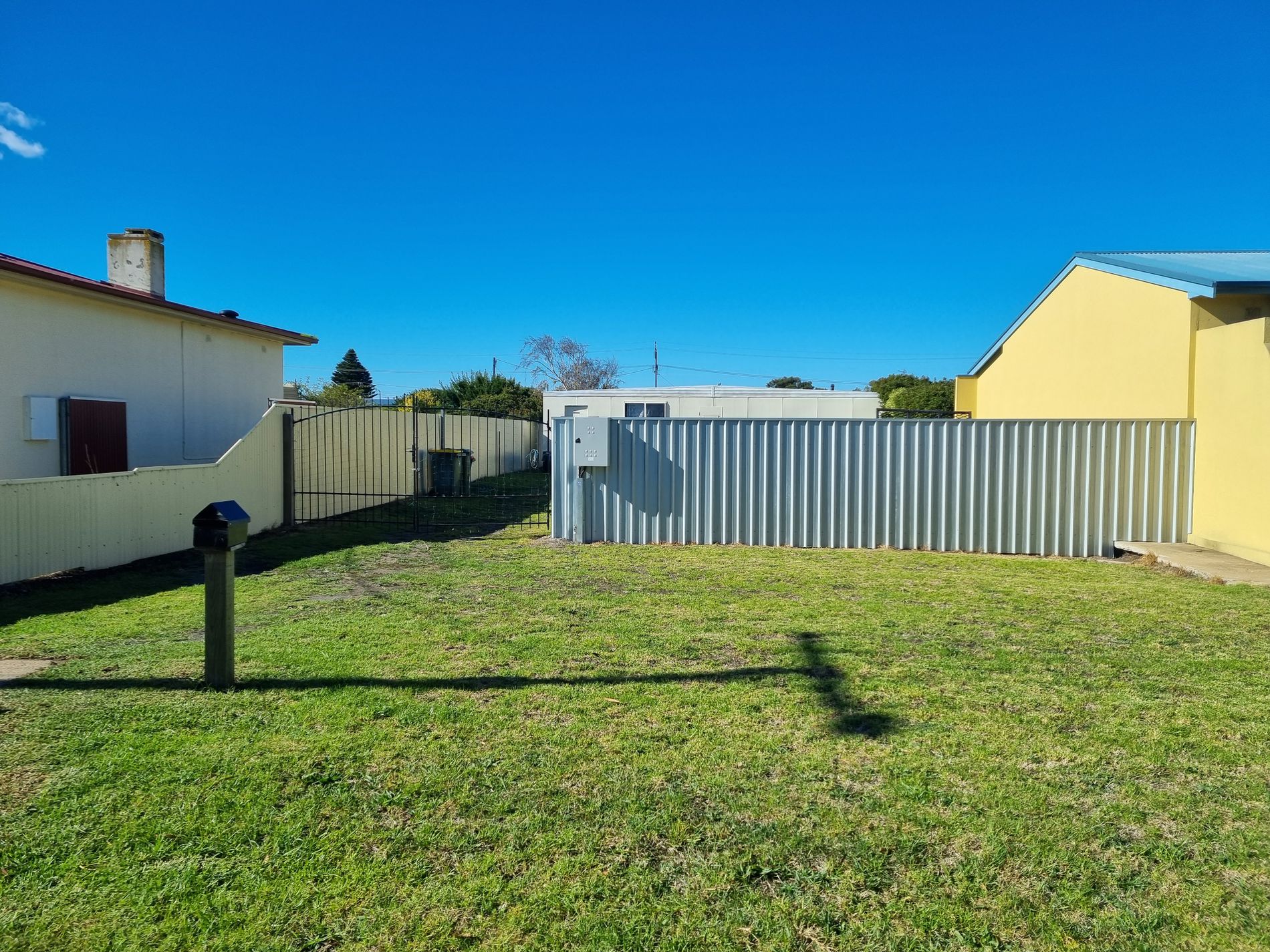 13 Whennen, Millicent