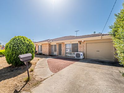 12 Carakine Grove, Thornlie