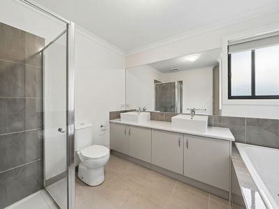 166 Tarcombe Road, Seymour