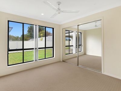 55 Golden Bear Dr, Arundel