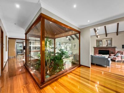 4 Rhode Island Court, Taylors Lakes