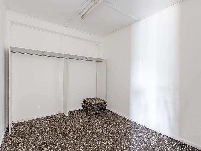 14 Ettie Street, Redcliffe