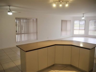 106-108 Rosella Parade, Kingaroy