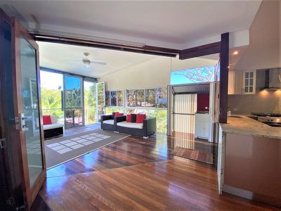 5 Gardenvale Street, Holland Park West