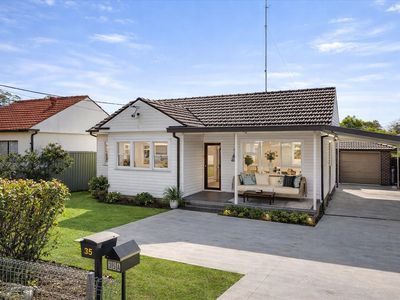 35 & 35a Anthony Crescent, Kingswood