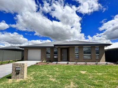 69 Argyle Avenue, Dubbo